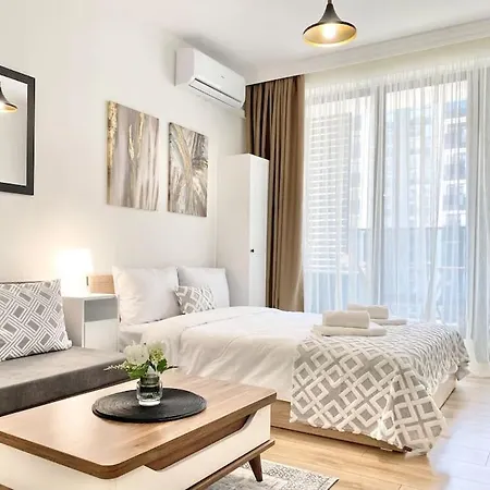 Best Studio For Business & Family Super Fast Wi-fi Apartment
