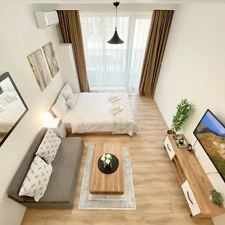Best Studio For Business & Family Super Fast Wi-fi Apartment *